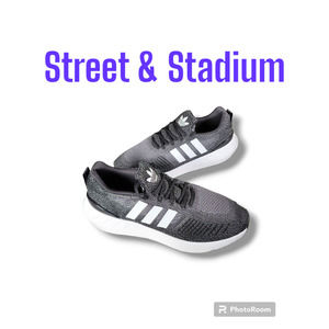 Men's size 11 Adidas Duramo 10 Running Shoes